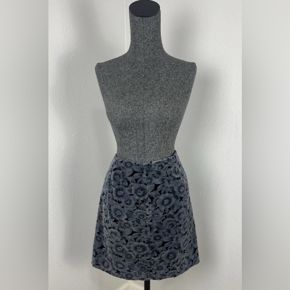 Vintage 90s Floral Blue Velvet Mini Pencil Skirt Ann Taylor Stretch Sz 6 Petite - Picture 2 of 10